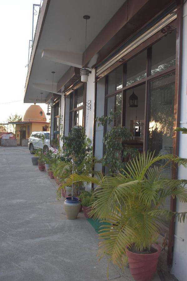 Bir High Hotel Exterior photo